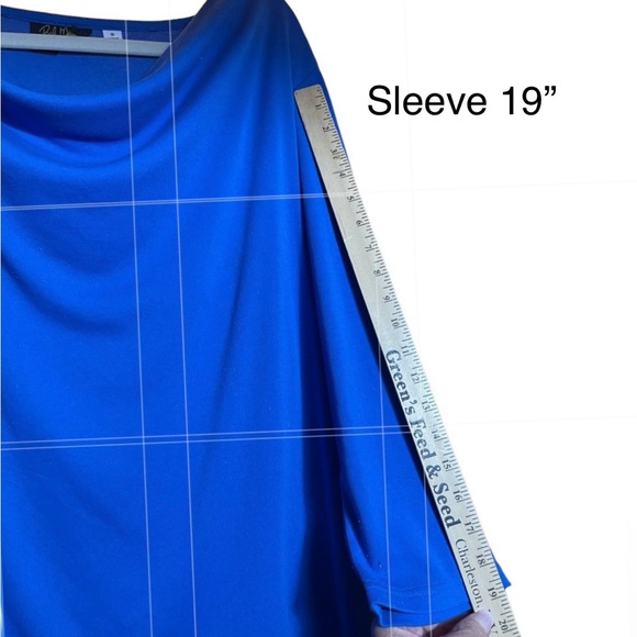 Bob Mackie’s Drape Neck Bracelet Sleeve Knit Top In Royal Blue. Size 1X. - Picture 6 of 12